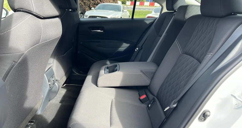 Toyota Corolla cena 105900 przebieg: 24582, rok produkcji 2022 z Cedynia małe 379